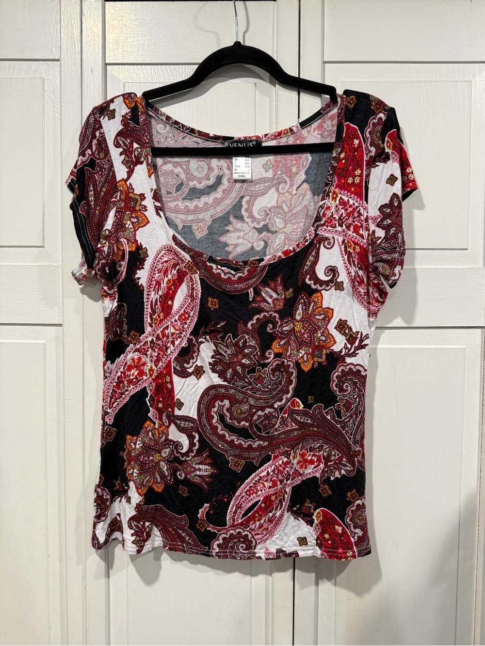 Venus paisley top size large EUC